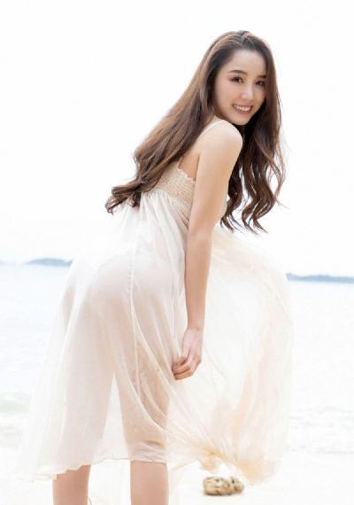 大胸秘书