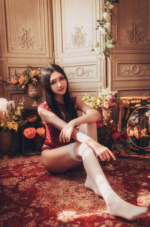 图书馆里的女友