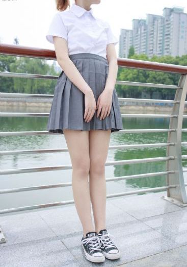 摇曳庄的幽奈小姐在线观看