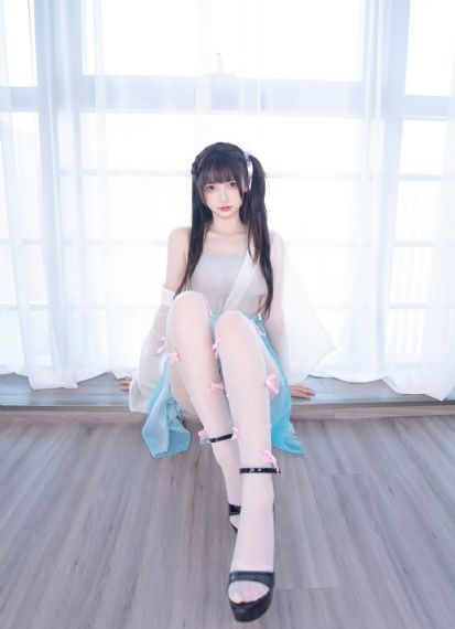 女同桌用手揉我的jiji